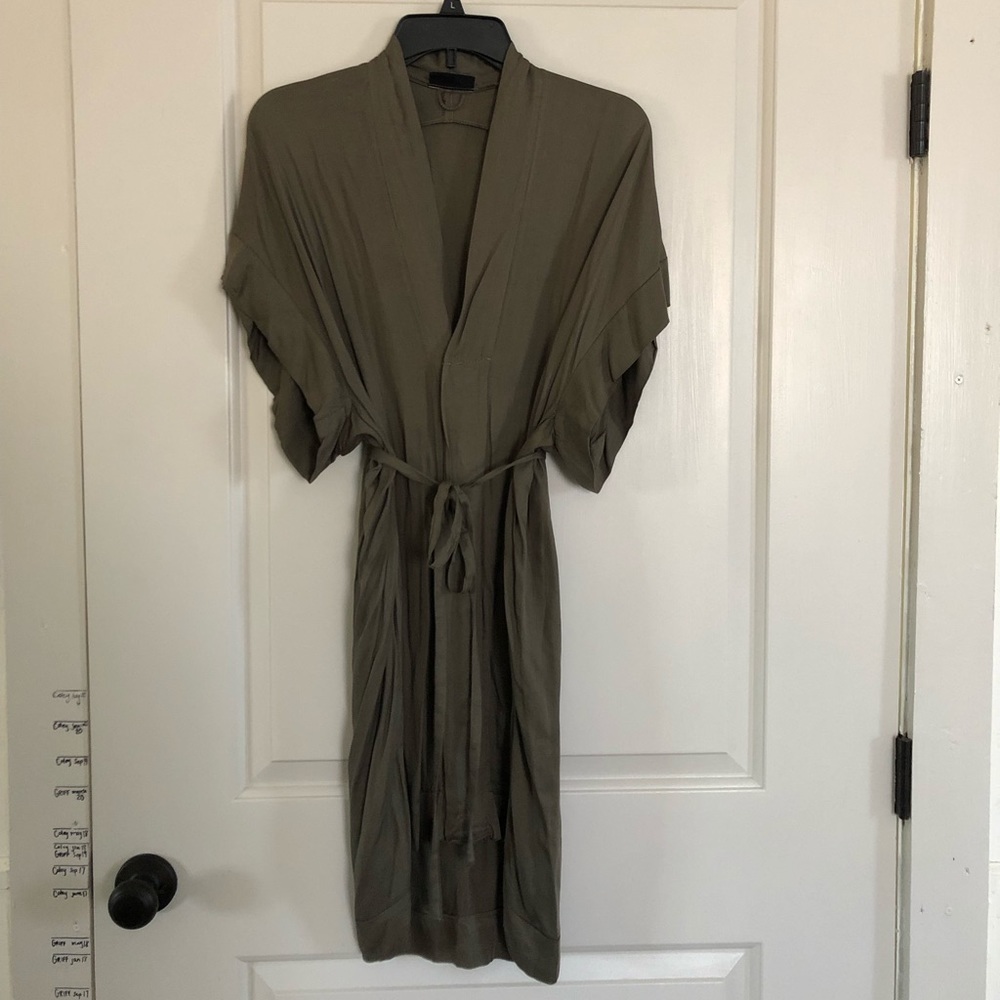 VICI dress. Oversized kimono fit. Olive green